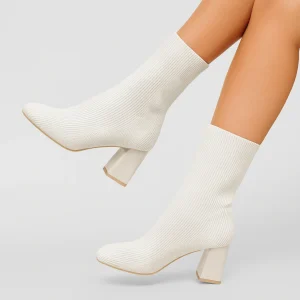 Stretch Enkellaarsjes met Hak – Elegante Dameslaarzen met Moderne Pasvorm